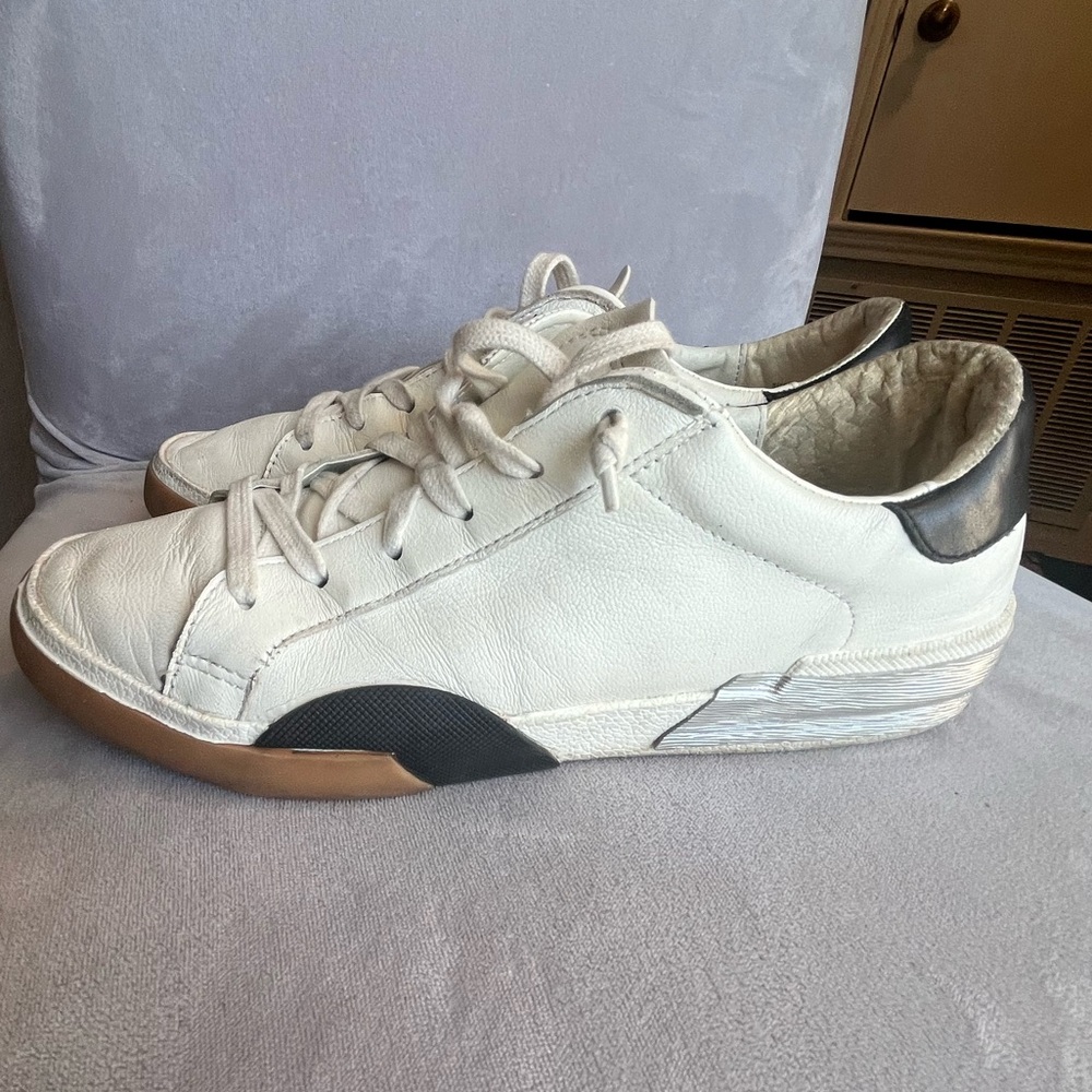 Dolce Vita Zina Sneakers White Tennis Shoes White Black‎ Silver Size 9